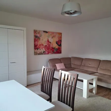 Apartament Tylko Luty 3 Cisowa - Blisko Skm, Zkm, Las, Sklepy, Obwodnica *