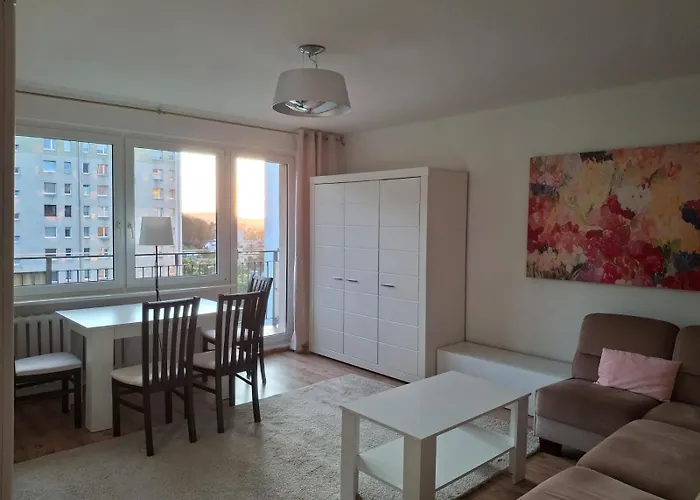 Apartament Tylko Luty 3 Cisowa - Blisko Skm, Zkm, Las, Sklepy, Obwodnica *